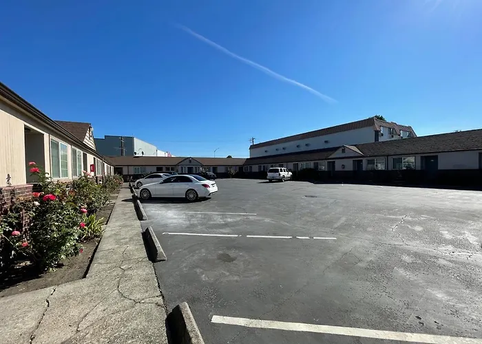 Holiday Motel