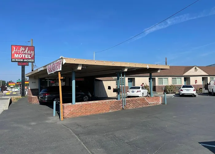 Holiday Motel